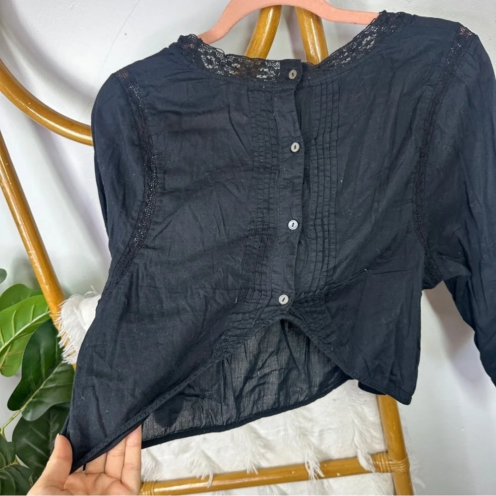 Reformation black sleeve